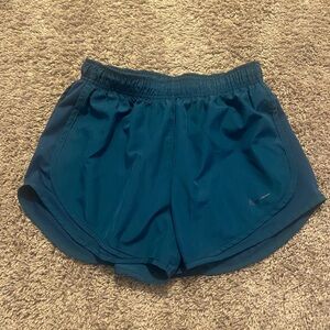 Size M Nike shorts